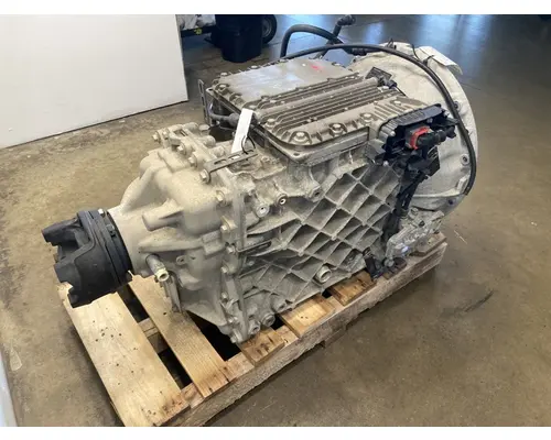 MACK ATO2612F Transmission Assembly