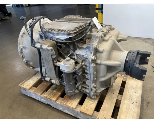 MACK ATO2612F Transmission Assembly