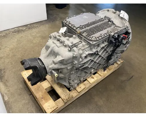 MACK ATO2612F Transmission Assembly