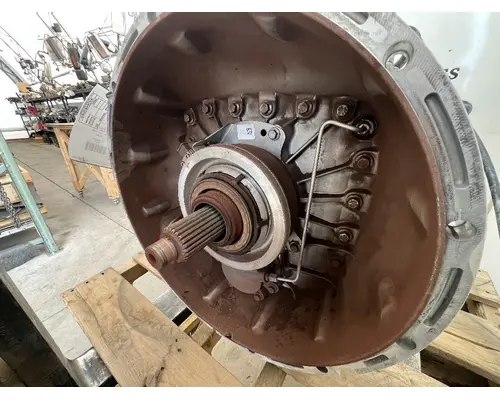 MACK ATO2612F Transmission Assembly