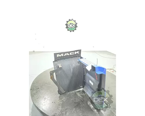 MACK Anthem 1644 bulb socket