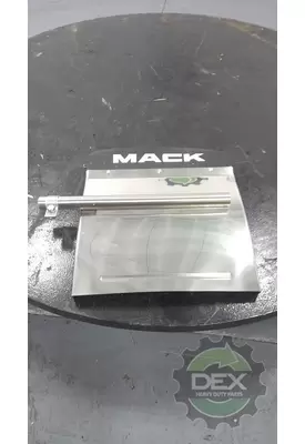 MACK Anthem 9224 mudguard with mounting (Trucks)