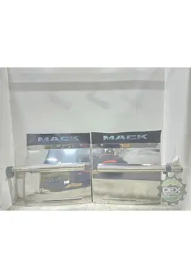 MACK Anthem 9224 mudguard with mounting (Trucks)