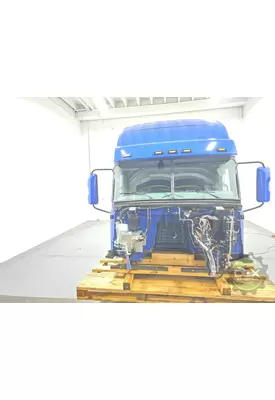 MACK Anthem Cab