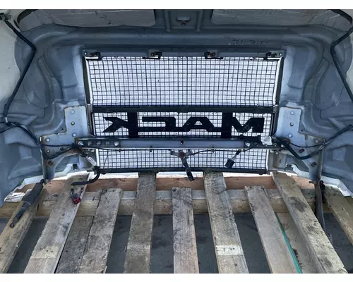 MACK Anthem Hood