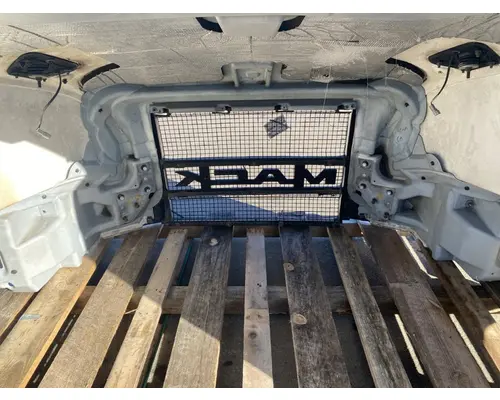 MACK Anthem Hood