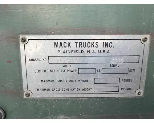 MACK B73 Vehicle For Sale