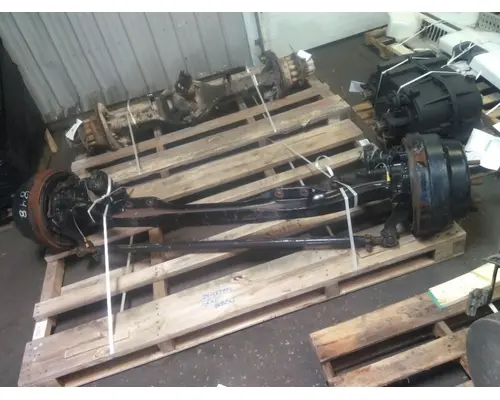 MACK CANNOT BE IDENTIFIED AXLE ASSEMBLY, FRONT (STEER)