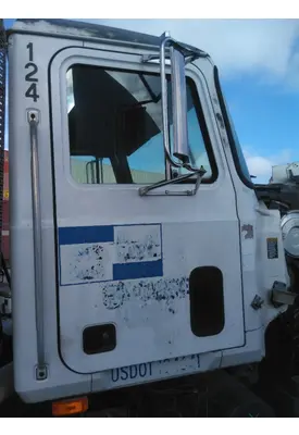 MACK CH 1989-2003 DOOR ASSEMBLY, FRONT