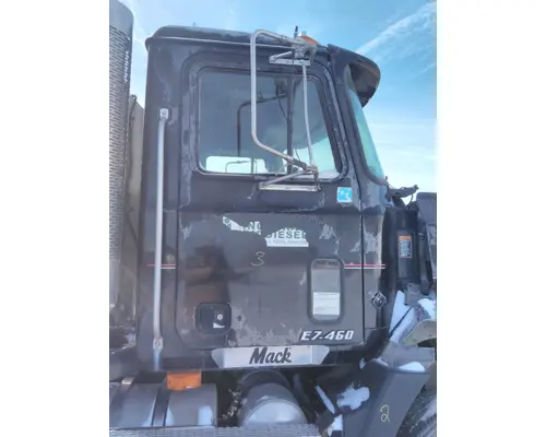 MACK CH 1989-2003 DOOR ASSEMBLY, FRONT