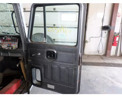 MACK CH 1989-2003 DOOR ASSEMBLY, FRONT