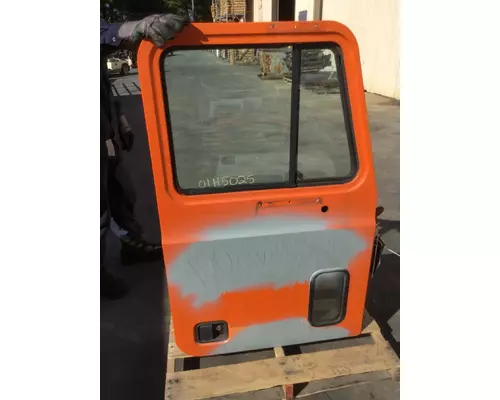 MACK CH 1989-2003 DOOR ASSEMBLY, FRONT