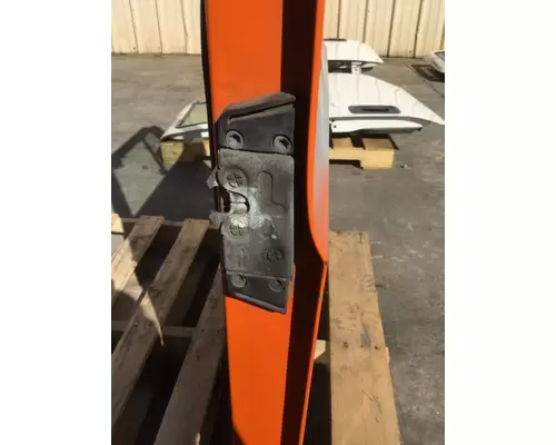 MACK CH 1989-2003 DOOR ASSEMBLY, FRONT