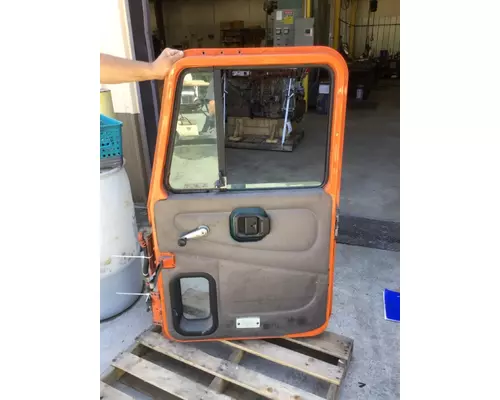 MACK CH 1989-2003 DOOR ASSEMBLY, FRONT