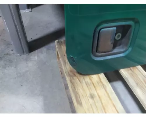 MACK CH 1989-2003 DOOR ASSEMBLY, FRONT