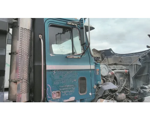 MACK CH 1989-2003 DOOR ASSEMBLY, FRONT