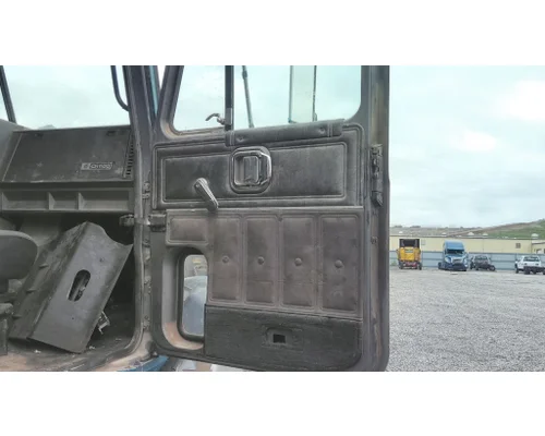 MACK CH 1989-2003 DOOR ASSEMBLY, FRONT