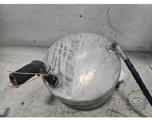MACK CH 613 2612 expansion tank
