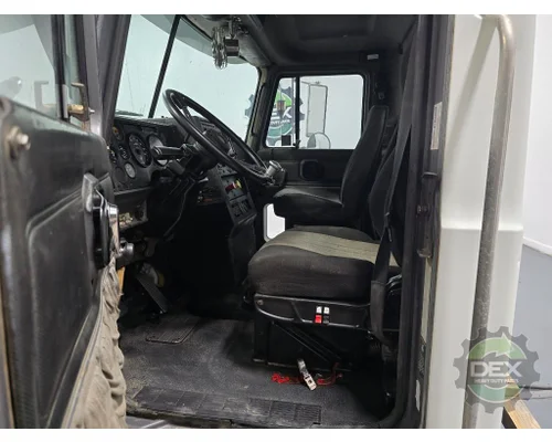 MACK CH 613 Cab