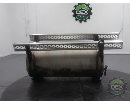 MACK CH 613 Fuel Tank