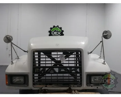 MACK CH 613 Hood