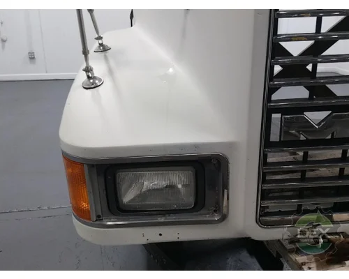 MACK CH 613 Hood