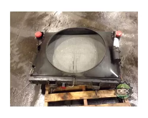 MACK CH 613 Radiator