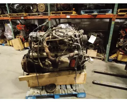 MACK CH600 SERIES Engine Assembly