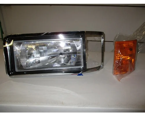 MACK CH612 1988-2005 HEADLAMP ASSEMBLY