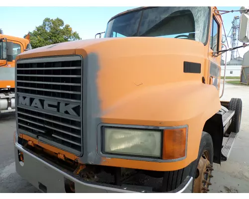 MACK CH612 1990-2006 HOOD