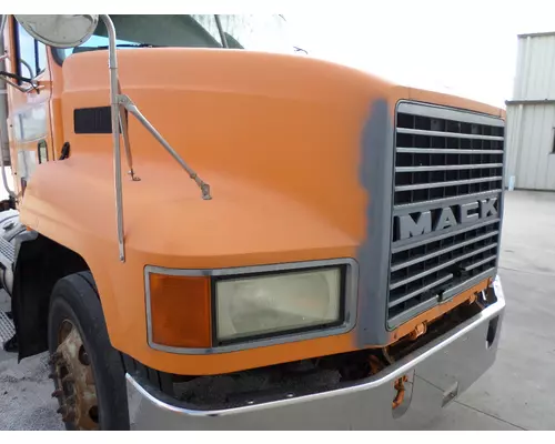 MACK CH612 1990-2006 HOOD