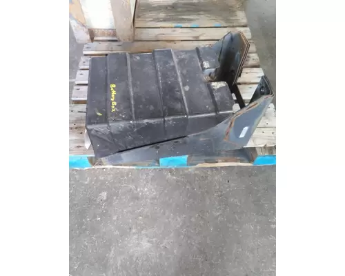 MACK CH612 BATTERY BOX