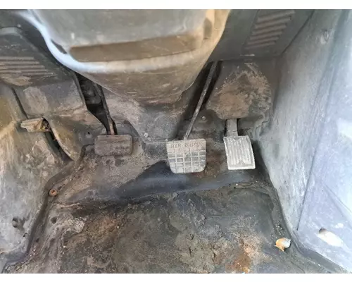 MACK CH612 Cab Mount