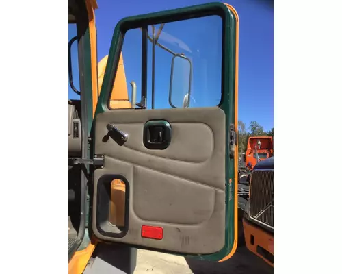 MACK CH612 DOOR ASSEMBLY, FRONT