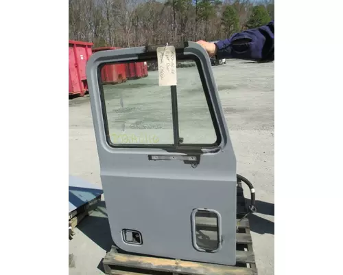 MACK CH612 DOOR ASSEMBLY, FRONT