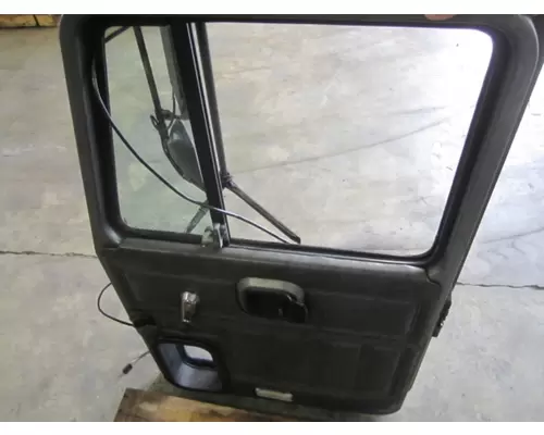 MACK CH612 DOOR ASSEMBLY, FRONT