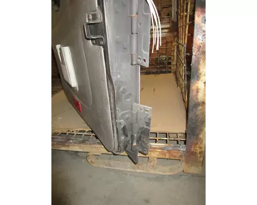 MACK CH612 DOOR ASSEMBLY, FRONT