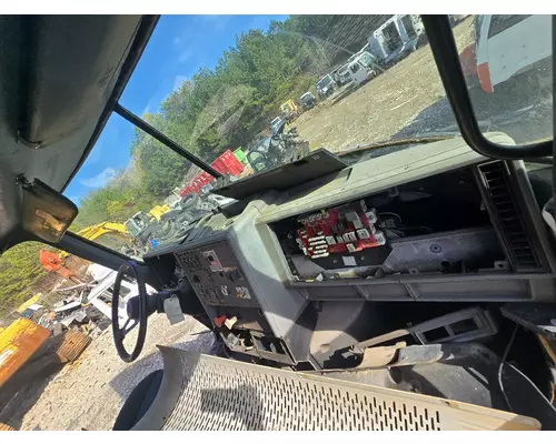 MACK CH612 Dash Assembly