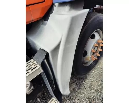 MACK CH612 FENDER, SPLASH SHIELDGUARD