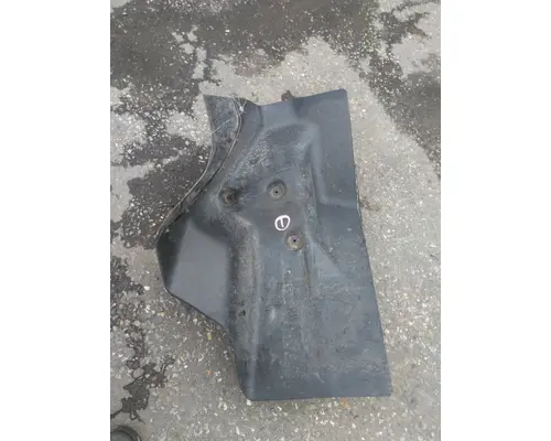 MACK CH612 FENDER ASSEMBLY, FRONT