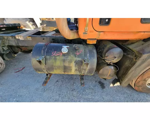 MACK CH612 Fuel Tank