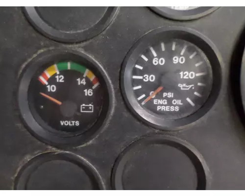 MACK CH612 GAUGE CLUSTER