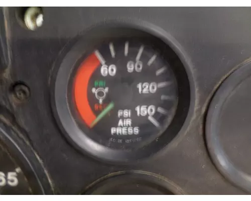 MACK CH612 GAUGE CLUSTER