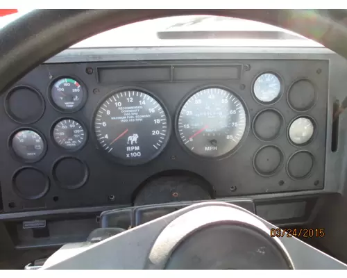 MACK CH612 GAUGE CLUSTER