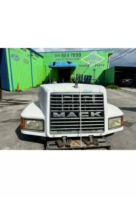 MACK CH612 Hood