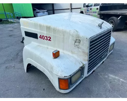 MACK CH612 Hood