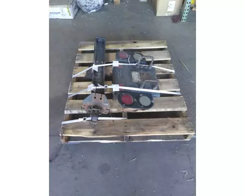MACK CH612 TRAILER HITCH