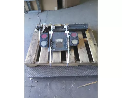 MACK CH612 TRAILER HITCH