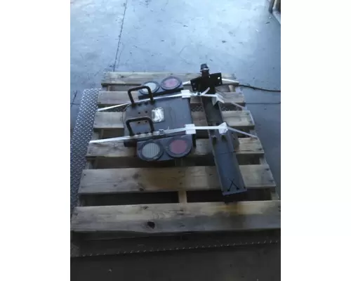MACK CH612 TRAILER HITCH