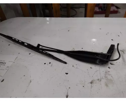 MACK CH612 WINDSHIELD WIPER ARM